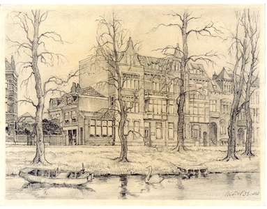 35567 Gezicht op de huizen Maliesingel 38 en 39l te Utrecht, aan de zuidzijde van de Maliebrug, uit het westen, met ...